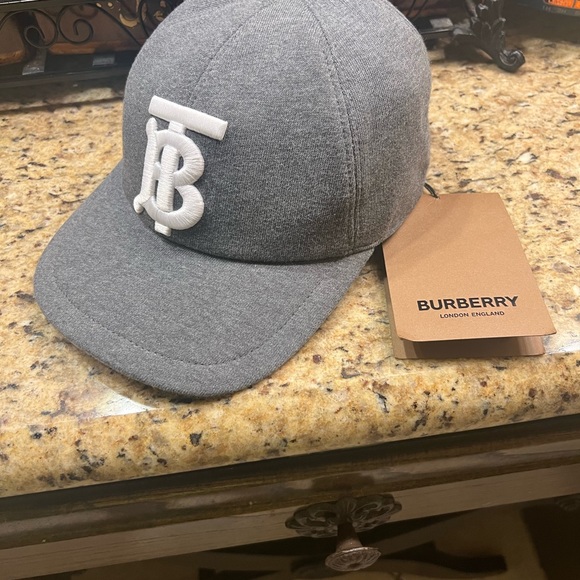 (NWT) Men’s Authentic Burberry Cap (Size Medium) - Picture 2 of 8